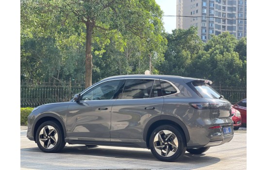 Geely Galaxy E5, 610kmDiscovery+ 2 WD, 2025, пробег 15 тысяч км